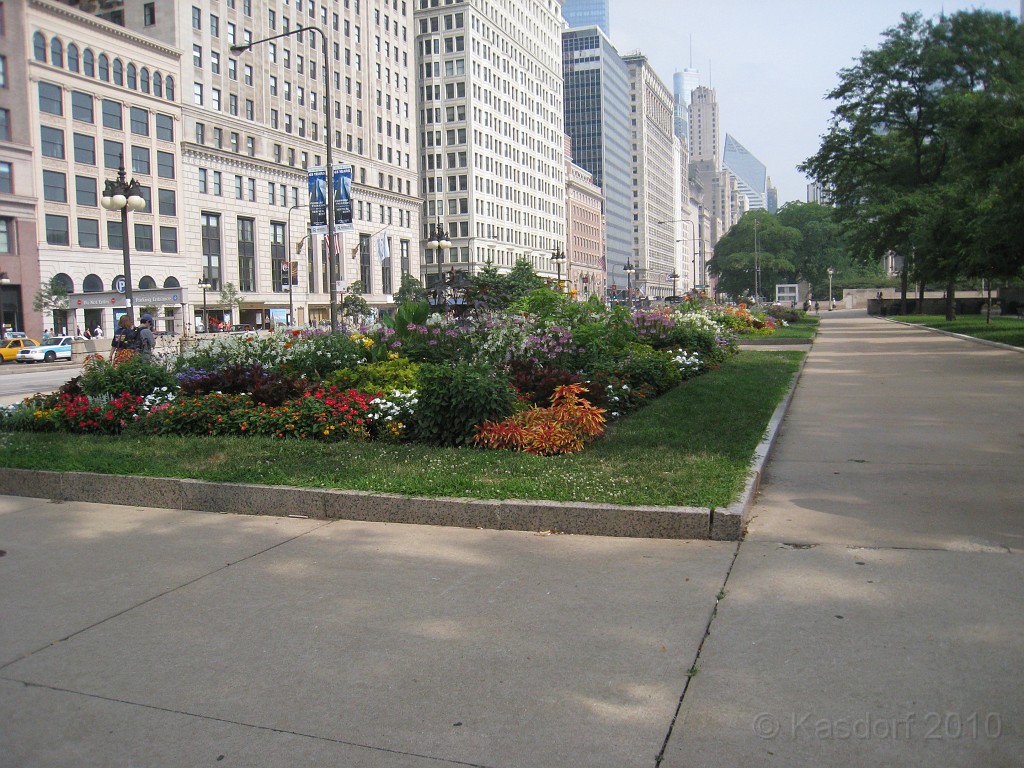 Chicago Rock N Roll 2010 0700.jpg - The walk back to the car.